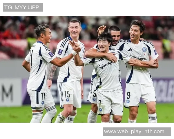 海港险遭重创相马勇纪头球击中立柱错失良机