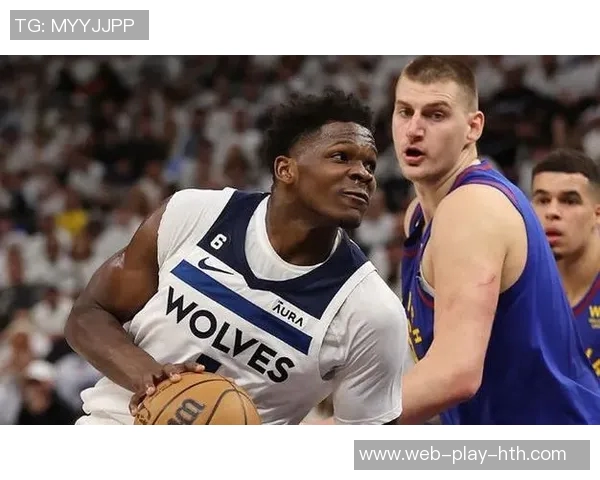 约基奇的从容应对与华子需学习的防守策略分析